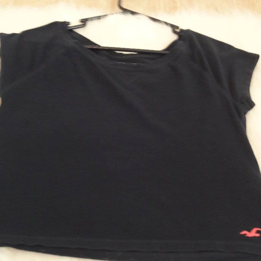 Hollister top